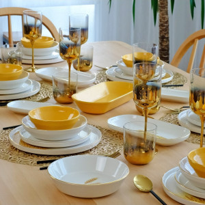 Gilded 93 Piece Ceramic Dining Set For 12 People