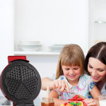 Sugar 1000w Taşmayı Önleyen Derin Plakalı Isı Kontrollü Waffle Makinesi Kırmızı