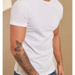 Beyaz Erkek Basic Pamuklu Bisiklet Yaka Slim Fit T-shirt F51624